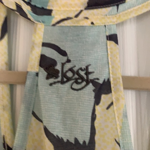 Lost beachy tank top - Picture 4 of 4